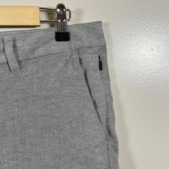 Lululemon Commission Short Mens Size 33 Relaxed Qwick Oxford 11" Gray Flat Front - Picture 6 of 9